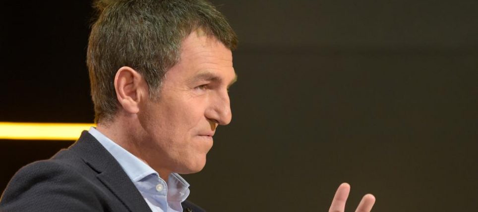 רוברט: ״המטרה שלנו היא לרכוש חלוץ לפני פתיחת העונה״