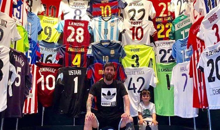 מי נמצא באוסף החולצות של מסי?